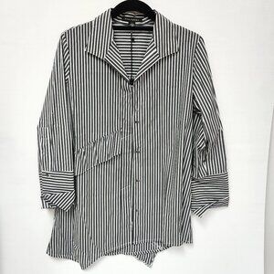 Periphery Women's Grey & White Striped Long Sleeved Blouse W/Ruffle Size 6